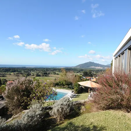 Hébergement de vacances Ferienvilla Mit Privatem Pool Und Meerblick Cristelo (Caminha)