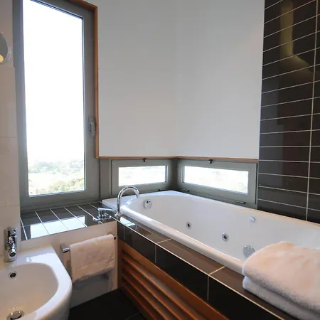 Ferienvilla Mit Privatem Pool Und Meerblick