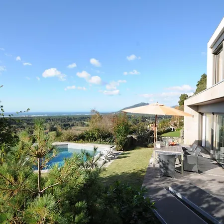 Ferienvilla Mit Privatem Pool Und Meerblick Hébergement de vacances